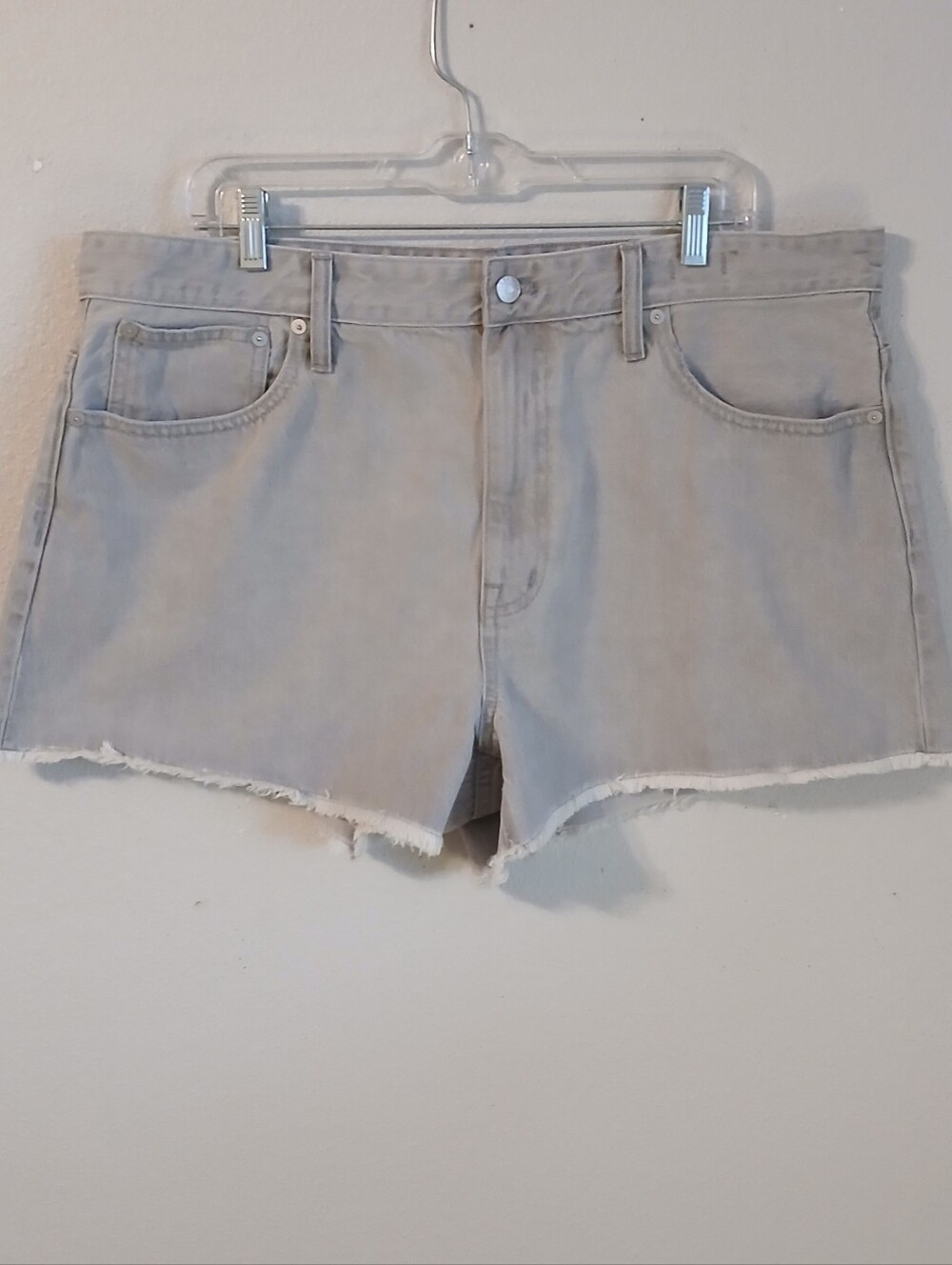 Madwell Gray Relaxed Denim Shorts Size 33